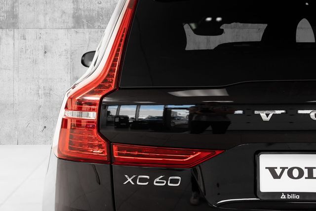 2023 VOLVO XC60 - 8