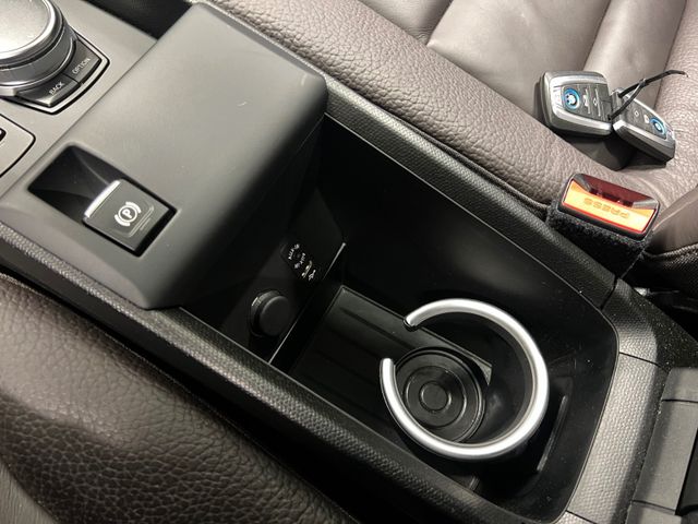 2017 BMW I3 - 25
