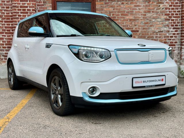 KNAJX81EFH7021815 2017 KIA SOUL-2