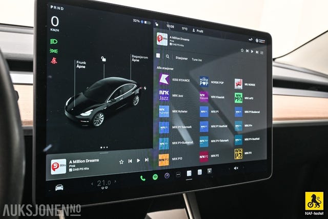 2019 TESLA MODEL 3 - 24