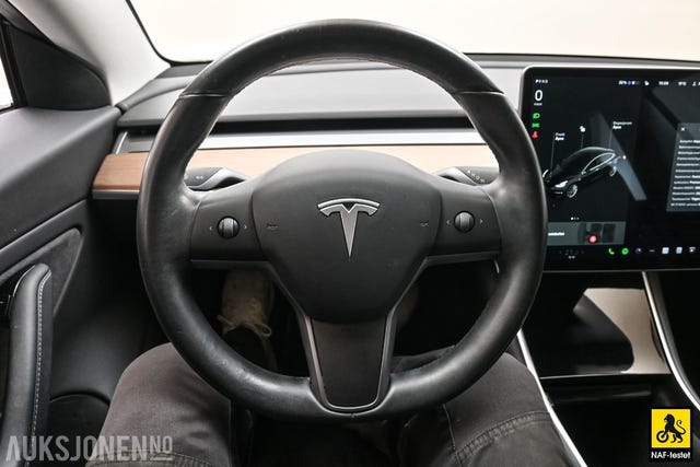 2019 TESLA MODEL 3 - 29