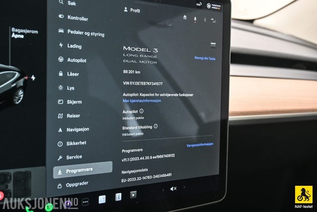 2019 TESLA MODEL 3 - 26