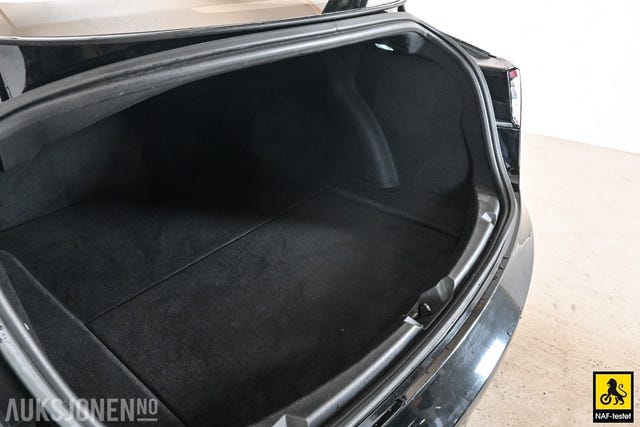 2019 TESLA MODEL 3 - 16