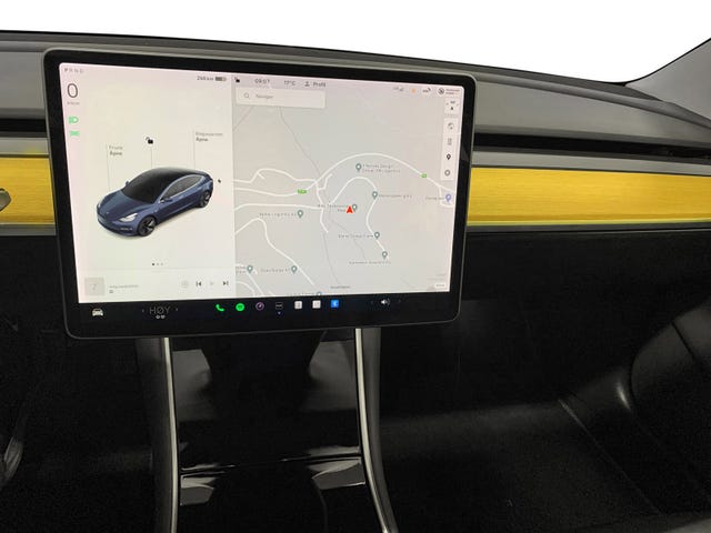 2019 TESLA MODEL 3 - 8