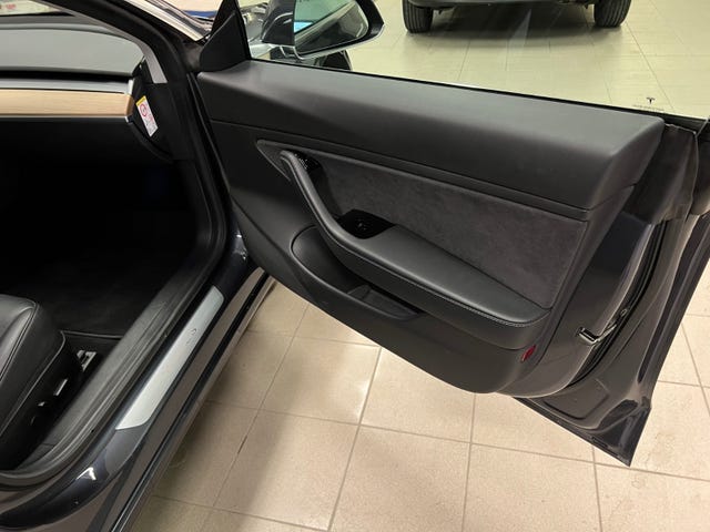 2019 TESLA MODEL 3 - 29
