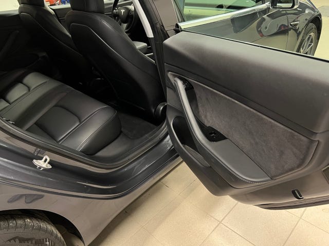 2019 TESLA MODEL 3 - 31
