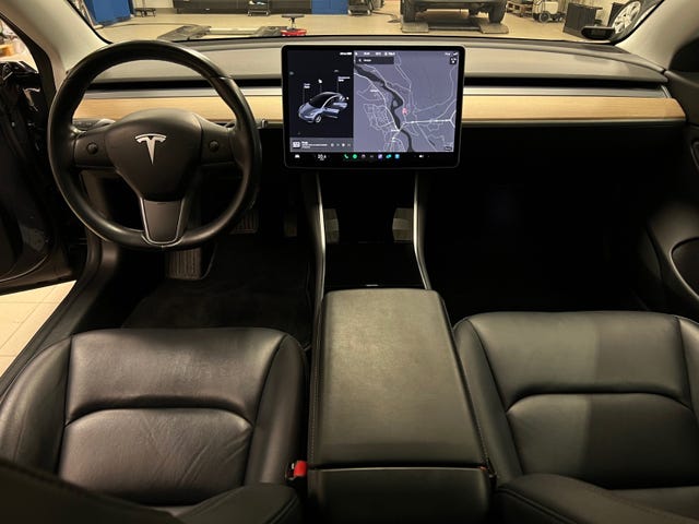 2019 TESLA MODEL 3 - 19