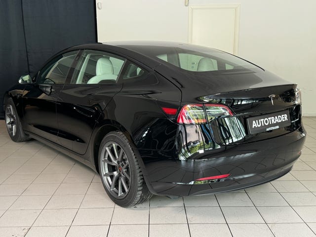 5YJ3E7EB3MF845465 2021 TESLA MODEL 3-4