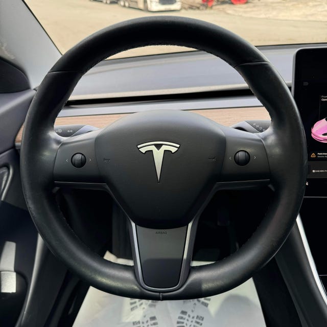 2019 TESLA MODEL 3 - 32