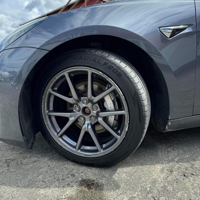 5YJ3E7EB5KF239131 2019 TESLA MODEL 3-1