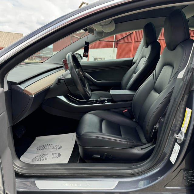 2019 TESLA MODEL 3 - 16
