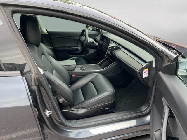 2019 TESLA MODEL 3 - 14