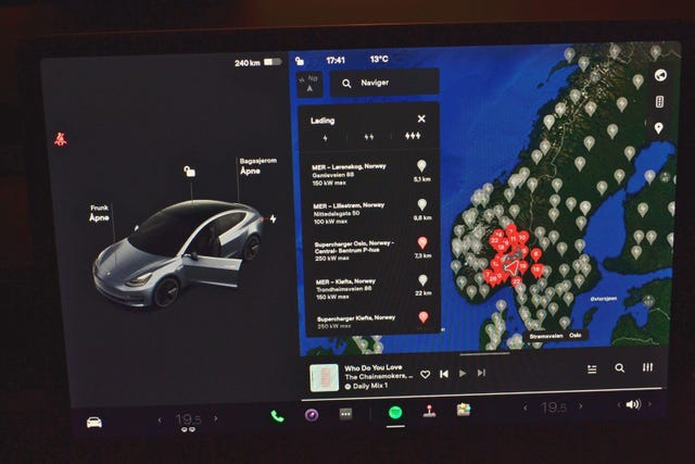 2019 TESLA MODEL 3 - 40