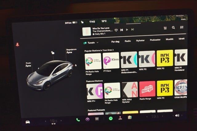 2019 TESLA MODEL 3 - 44
