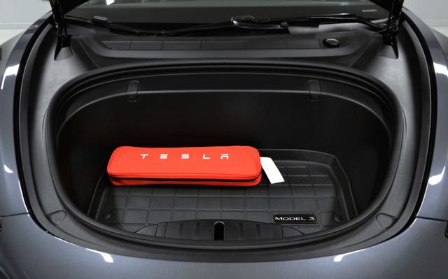 2019 TESLA MODEL 3 - 8