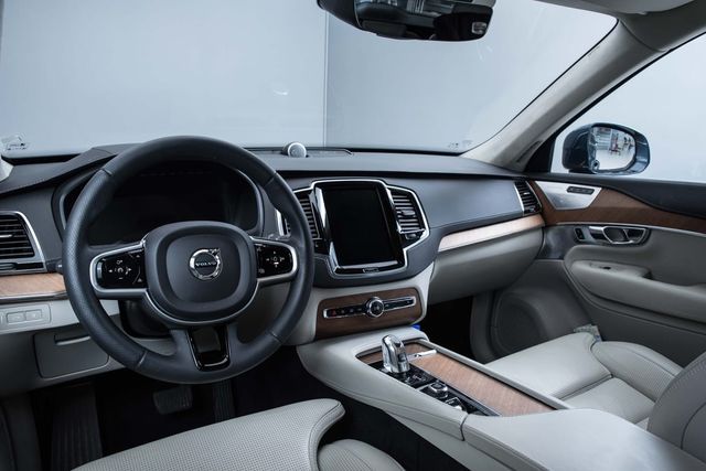 2019 VOLVO XC90 - 9