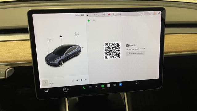 2019 TESLA MODEL 3 - 37