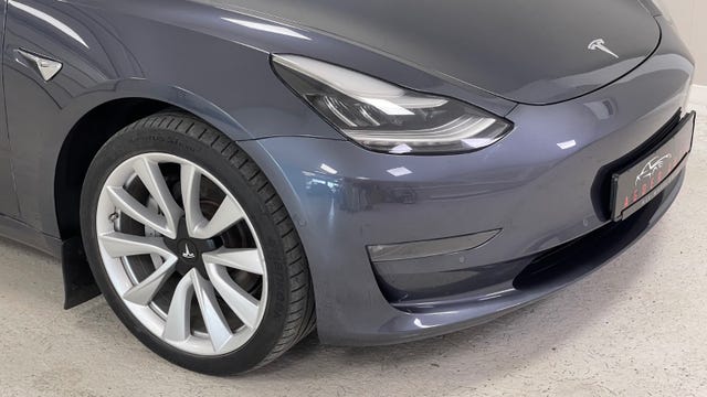 5YJ3E7EB3KF343150 2019 TESLA MODEL 3-5