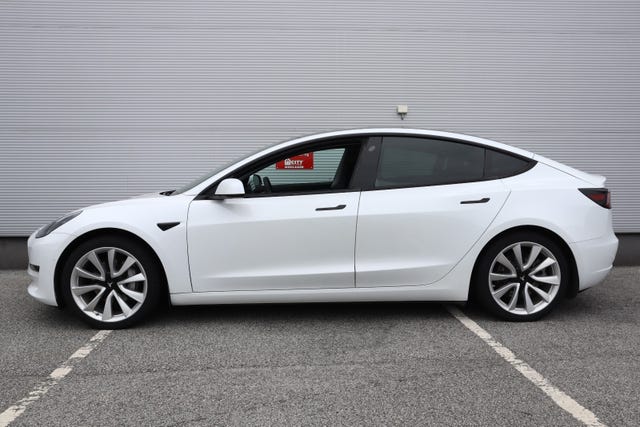 5YJ3E7EB8MF832100 2021 TESLA MODEL 3-1