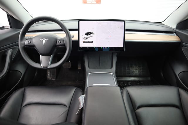 2021 TESLA MODEL 3 - 25