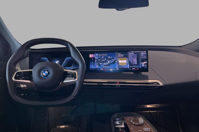 2022 BMW IX XDRIVE 50 - 9