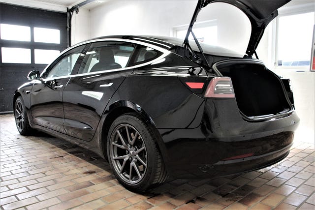 2019 TESLA MODEL 3 - 32