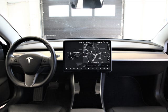 2019 TESLA MODEL 3 - 13