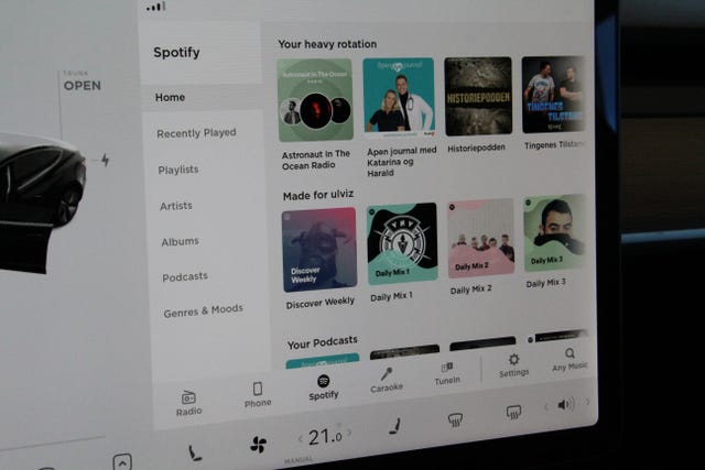 2019 TESLA MODEL 3 - 24