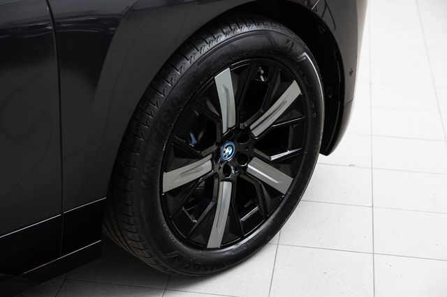 2023 BMW IX XDRIVE 40 - 8