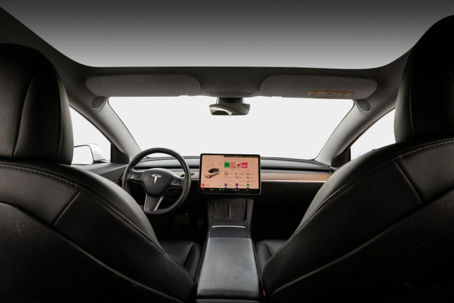 2021 TESLA MODEL 3 - 21