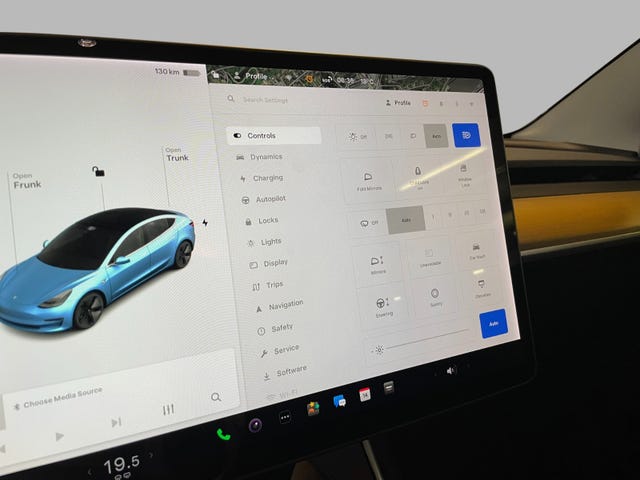 2019 TESLA MODEL 3 - 10