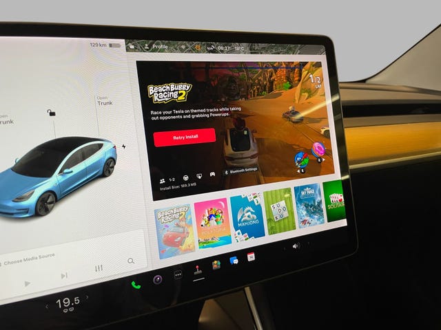 2019 TESLA MODEL 3 - 16