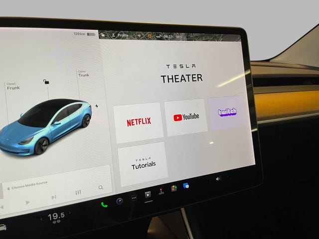 2019 TESLA MODEL 3 - 12