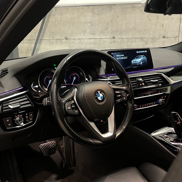 2017 BMW 5-SERIE - 24