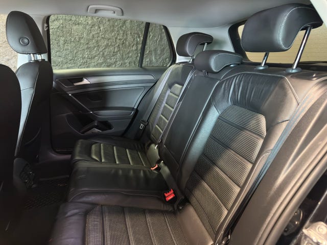 2018 VOLKSWAGEN GOLF - 34