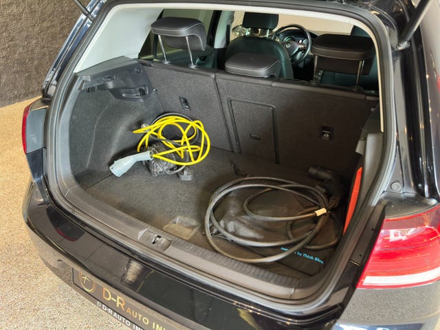 2018 VOLKSWAGEN GOLF - 39