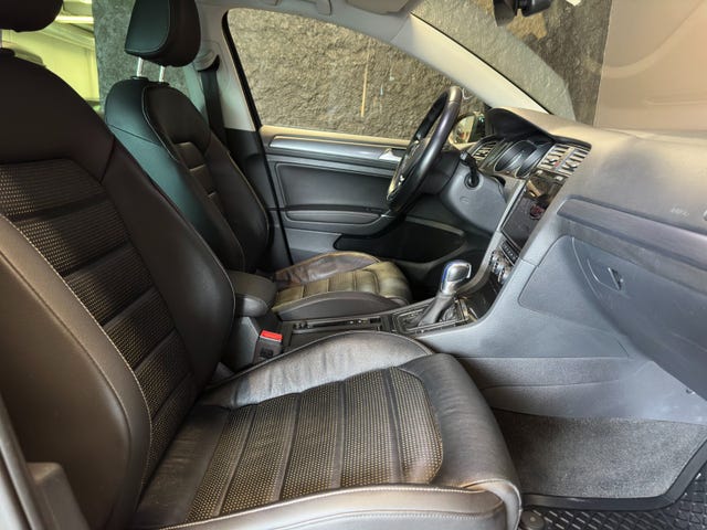 2018 VOLKSWAGEN GOLF - 33