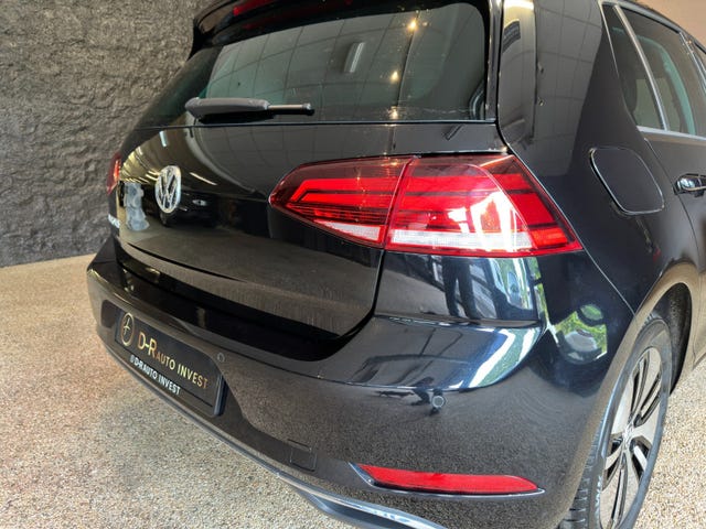 2018 VOLKSWAGEN GOLF - 10