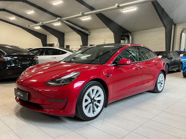 5YJ3E7EB2MF881678 2021 TESLA MODEL 3-0