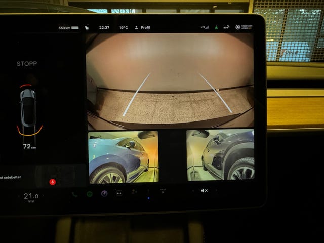 2022 TESLA MODEL 3 - 29