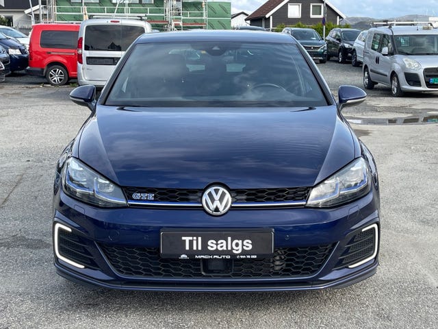 WVWZZZAUZJW801140 2018 VOLKSWAGEN GOLF-1