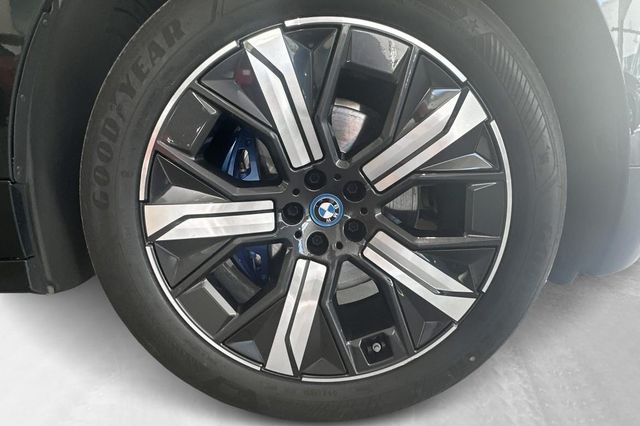 2022 BMW IX XDRIVE 50 - 18