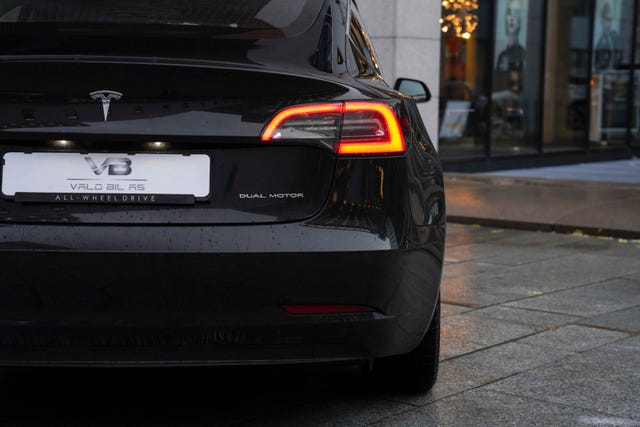 2019 TESLA MODEL 3 - 9