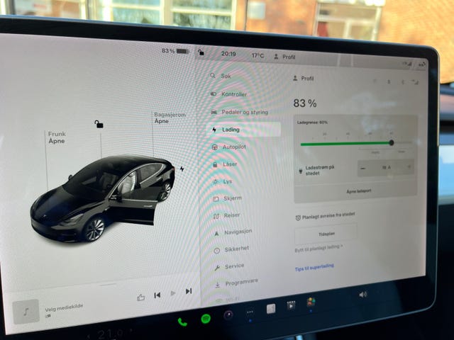 2019 TESLA MODEL 3 - 24