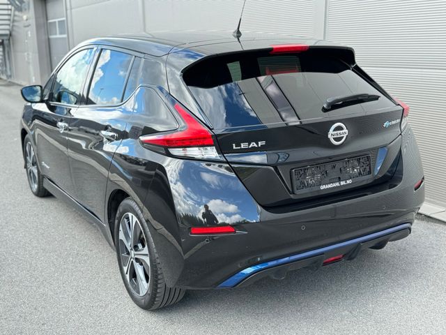 2020 NISSAN LEAF - 10