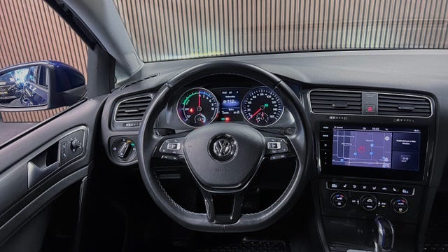 2018 VOLKSWAGEN GOLF - 17