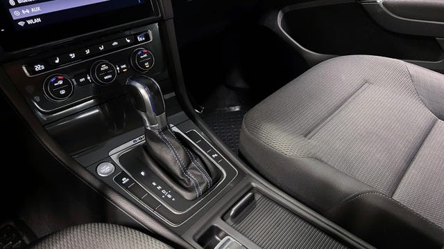 2018 VOLKSWAGEN GOLF - 22