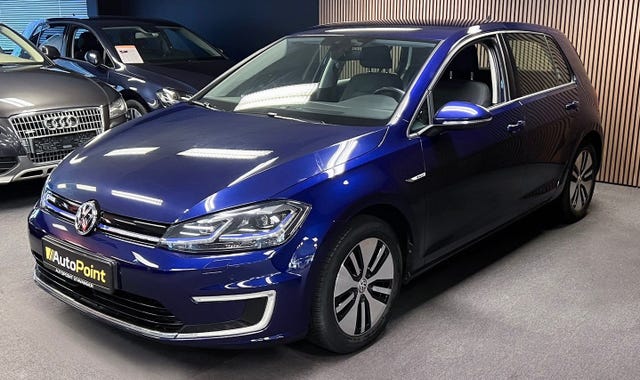 WVWZZZAUZJW905550 2018 VOLKSWAGEN GOLF-3