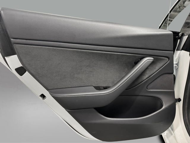 2019 TESLA MODEL 3 - 17