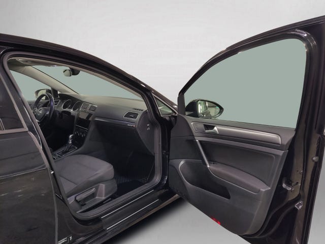 2019 VOLKSWAGEN GOLF - 24